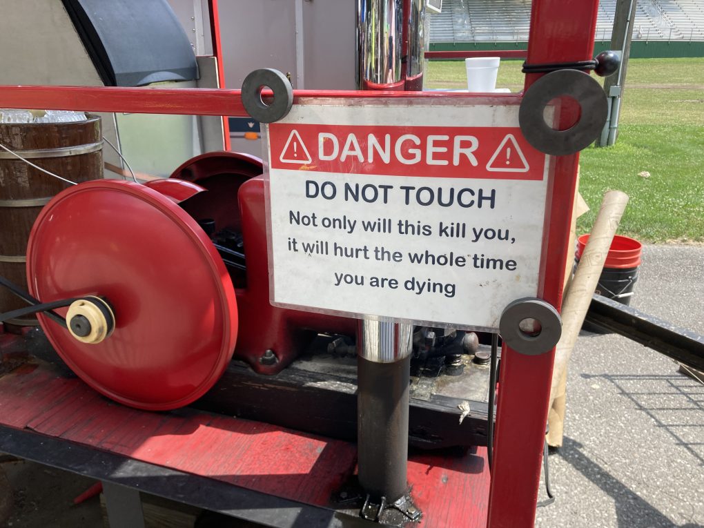 Sign that says “do not touch.  It will not onky kill yiu but hurt the entire time you are dying.”